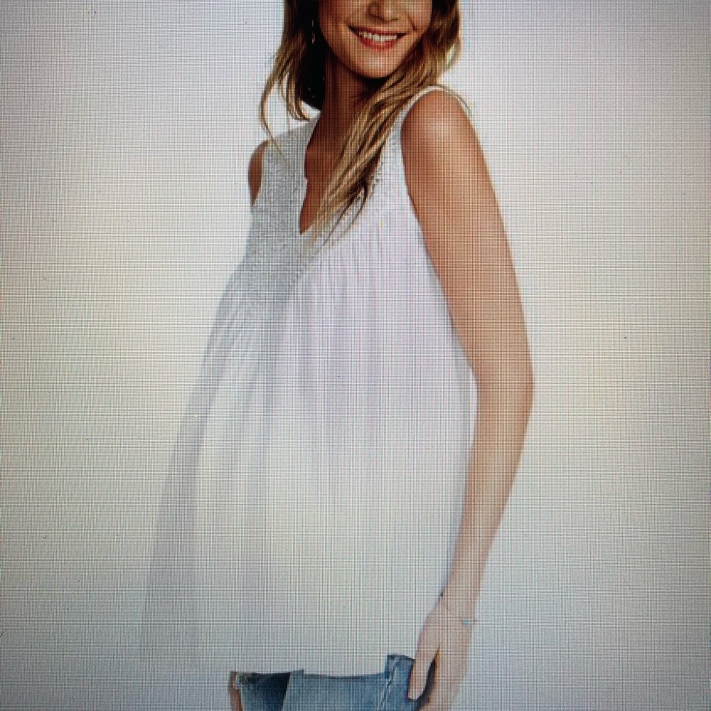 Jessica Simpson Sleeveless Swing Maternity Blouse